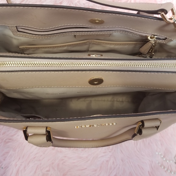 Michael Kors Beige Medium leather shoulder bag - Picture 5 of 7
